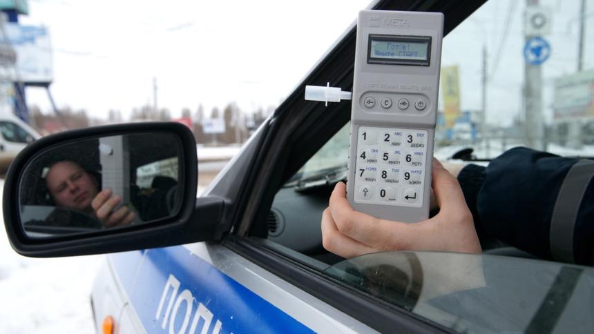 КС: конфискация машины за повторное пьянство за рулём обязательна