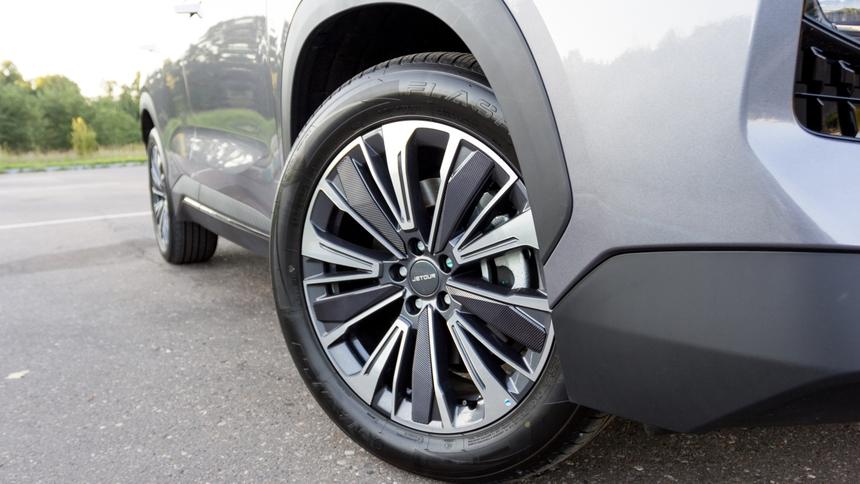Тест-драйв Jetour Dashing: Chery Tiggo курильщика