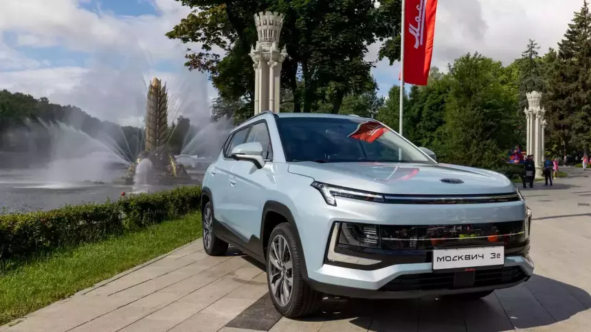 Директор завода «Москвич» опроверг информацию, что автомобили отдают госорганам