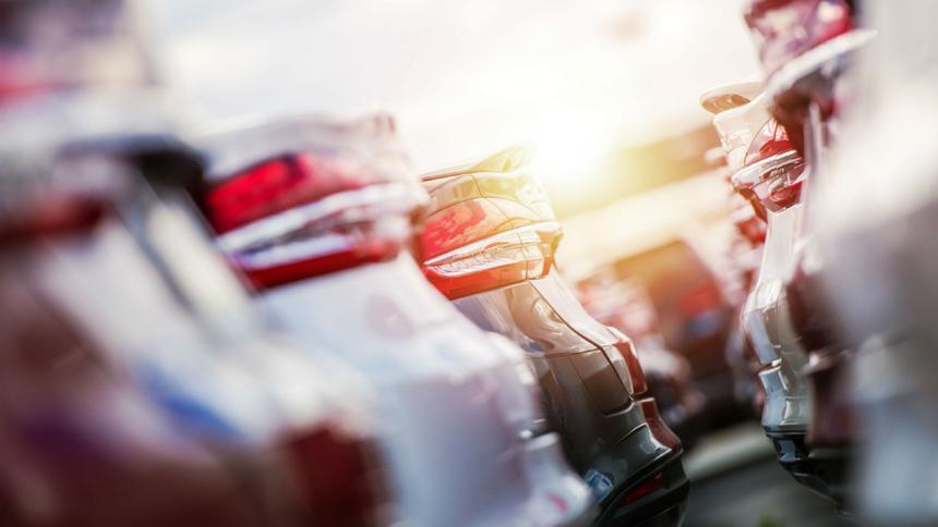 Россияне перестали планировать покупку автомобилей