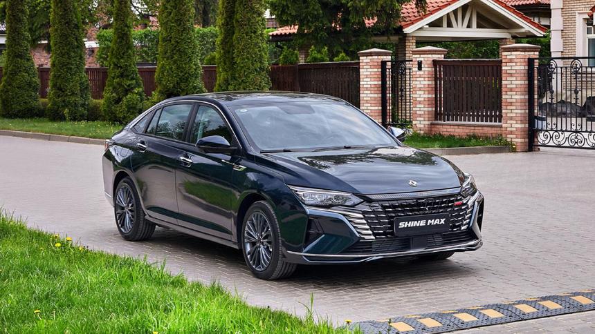 Dongfeng предложил россиянам большой седан на французской платформе