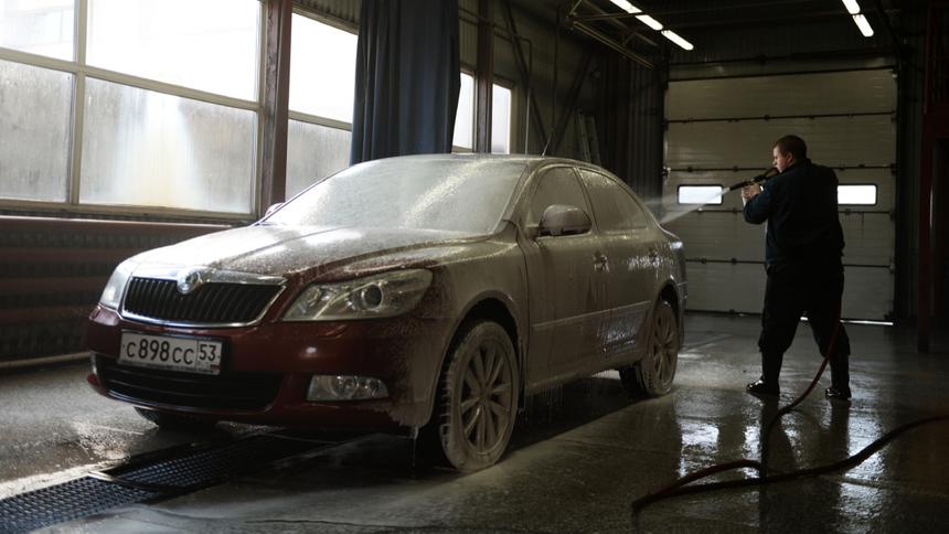 Автомойка заплатит 366 000 рублей за перекрытый цепью проезд