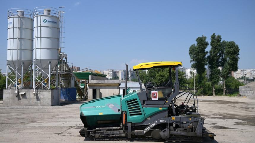Дороги в России предложили строить из цементобетона
