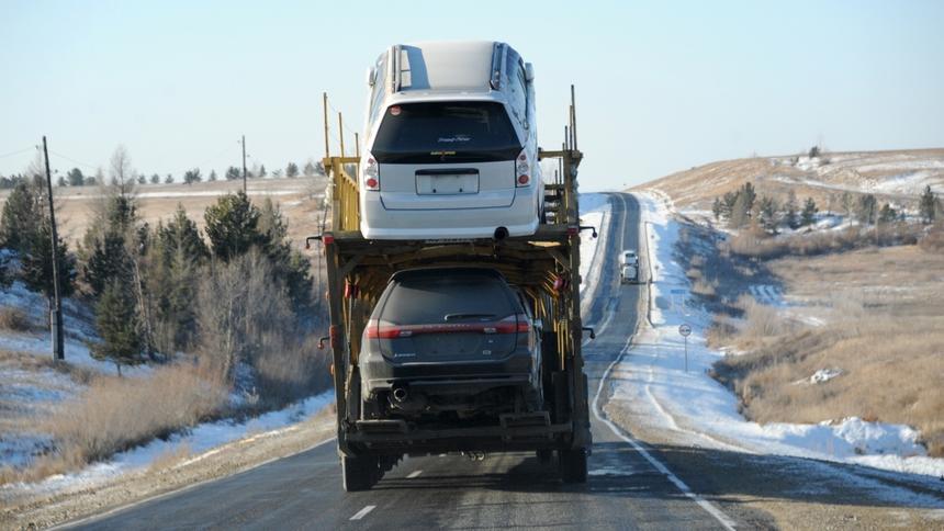 Предложение автомобилей в ДФО снизилось вдвое