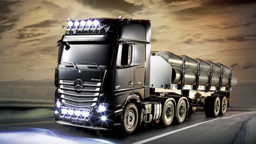 В России возобновились продажи грузовиков Mercedes Actros