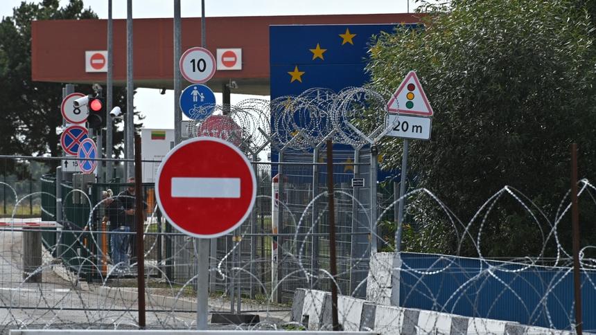 Европарламент призвал не отбирать машины у россиян