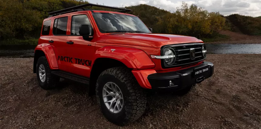 Tank 300 Arctic Trucks