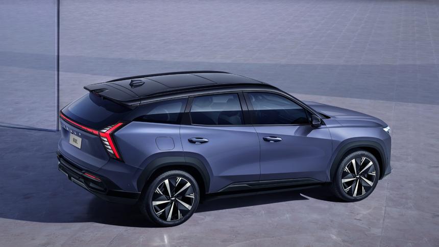 Каким будет новый Geely Atlas для российского рынка