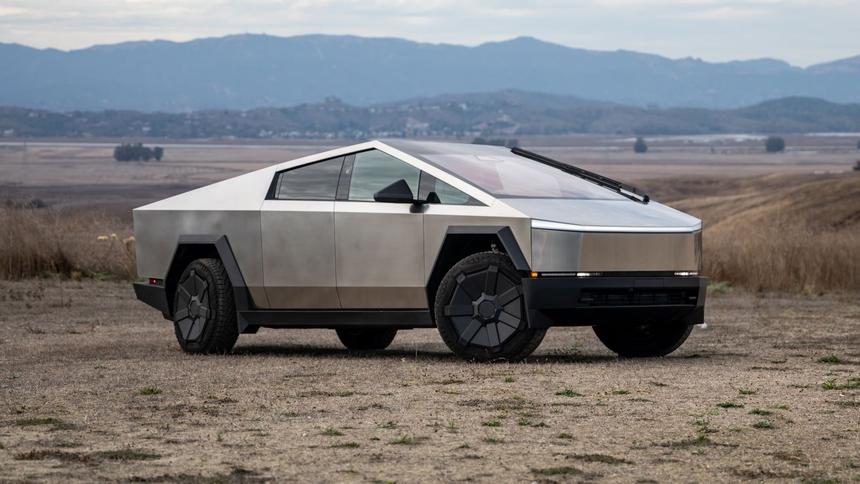 Появились первые отзывы от владельцев Tesla Cybertruck