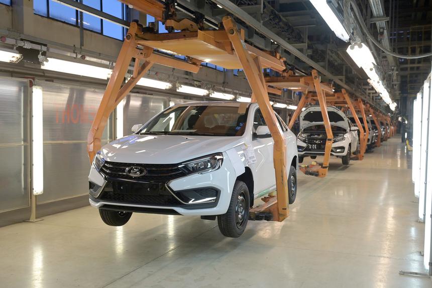 16-клапанную Lada Vesta теперь можно купить за 1&nbsp;300&nbsp;000 рублей