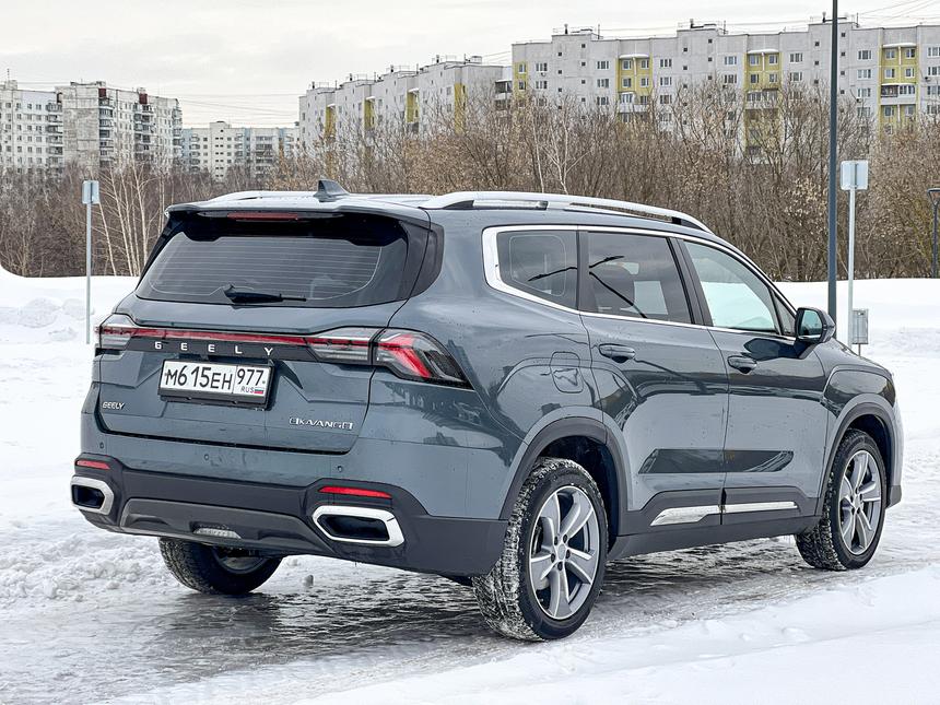 Сорентозамещение: первый тест-драйв семейного кроссовера Geely Okavango