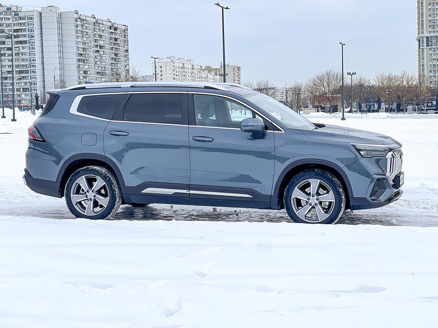 Сорентозамещение: первый тест-драйв семейного кроссовера Geely Okavango
