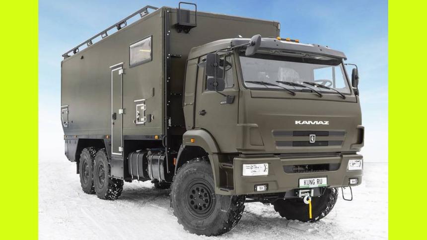 КамАЗ превратили в автодом за 27 млн рублей