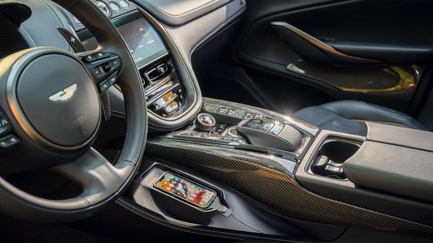 Самые дорогие и экстравагантные опции от премиальных автопроизводителей
