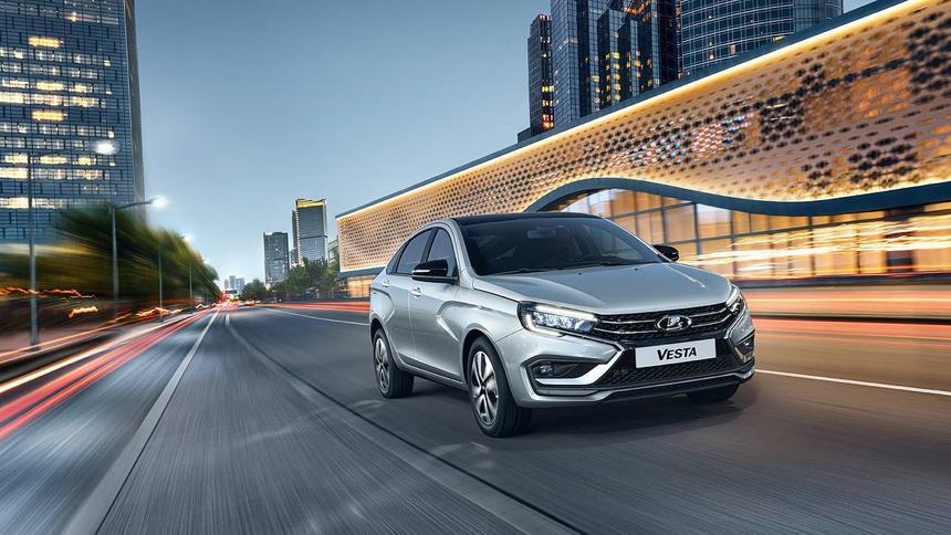 Продажи Lada выросли в марте на 84%