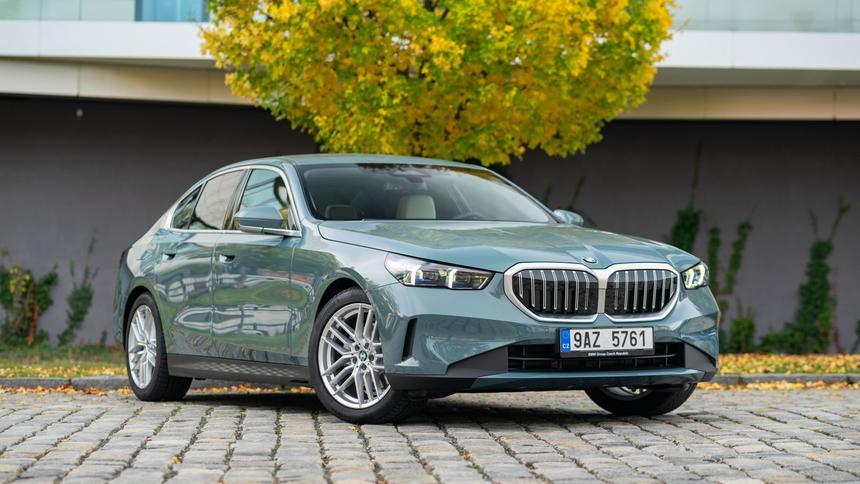 Россиян перестали интересовать автомобили BMW