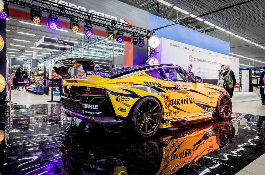В России построили Nissan Z для профессионального дрифта