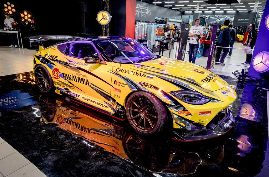 В России построили Nissan Z для профессионального дрифта