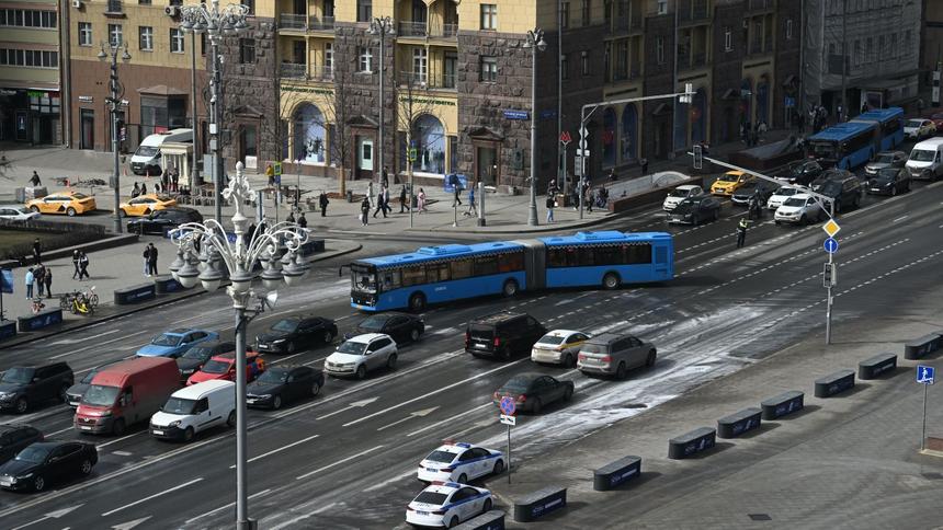 Большинство россиян готовы отказаться от личного автомобиля