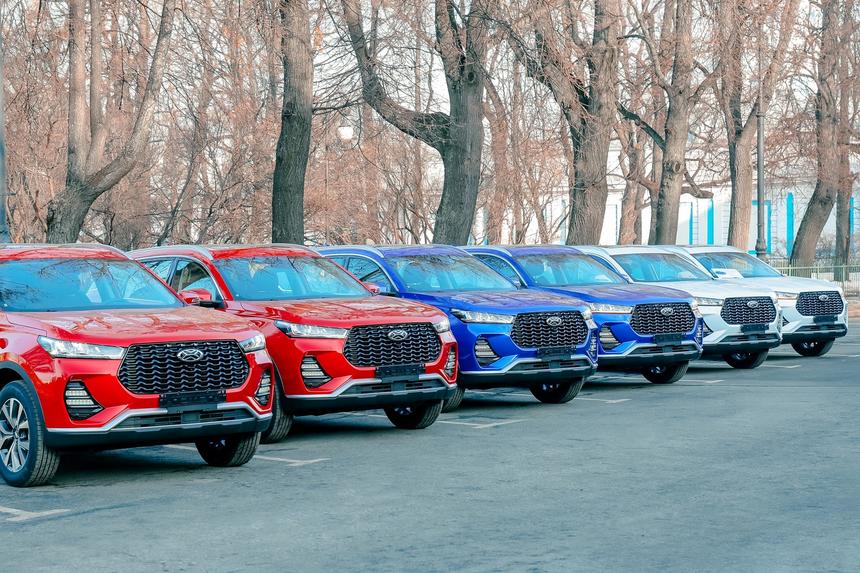 У дилеров появились российские кроссоверы Xcite X-Cross 7