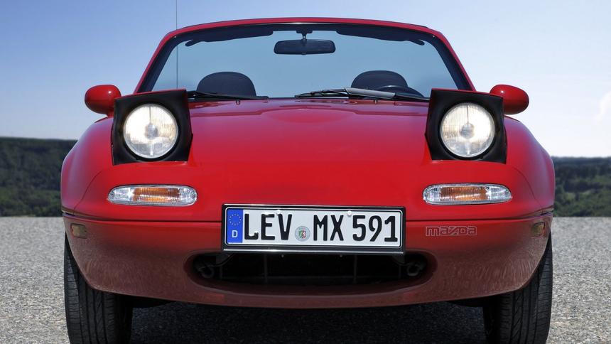 Что сделало Mazda MX-5 Miata легендарной