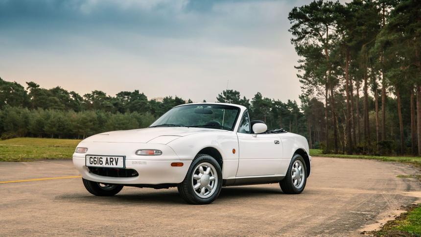 Что сделало Mazda MX-5 Miata легендарной