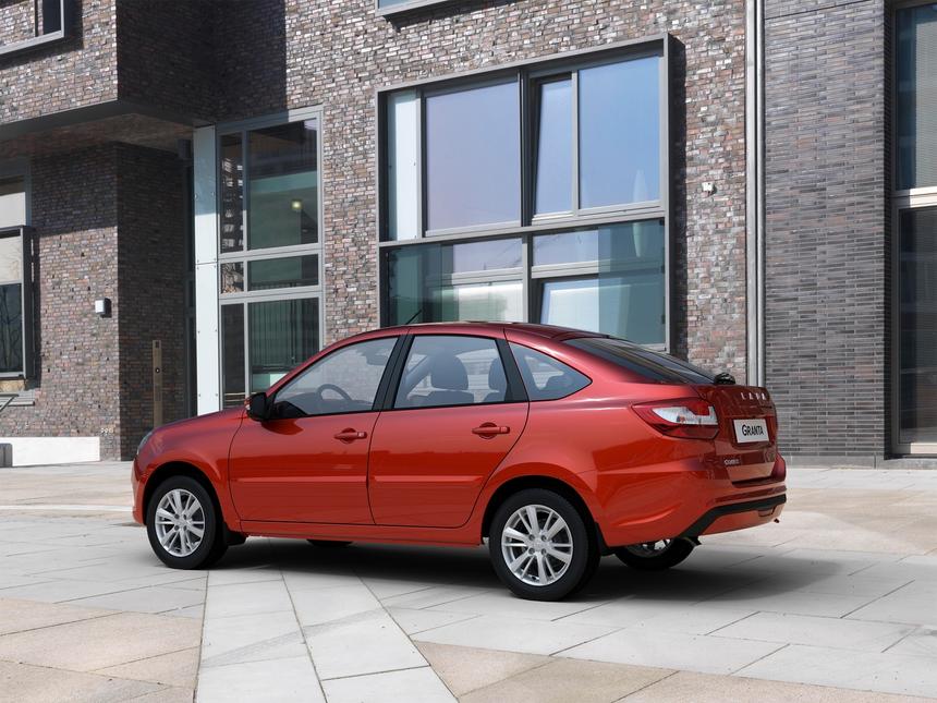 Lada подняла цены на дефицитные версии «Гранты»