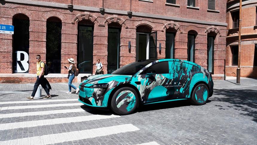 Chery и Huawei выпустили конкурента Tesla Model Y