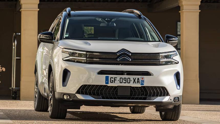 Peugeot и Citroen появились на Мегамаркете