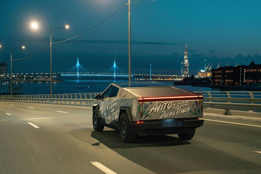 Avito Dacha Truck: в Санкт-Петербурге показали спецверсию пикапа Tesla Cybertruck