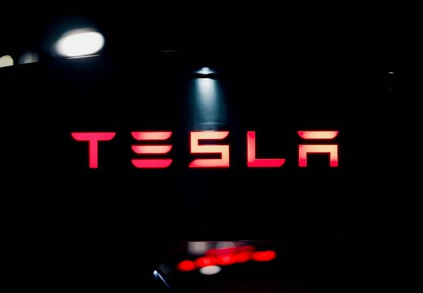Tesla побила рекорд по количеству отозванных машин из-за последней кампании