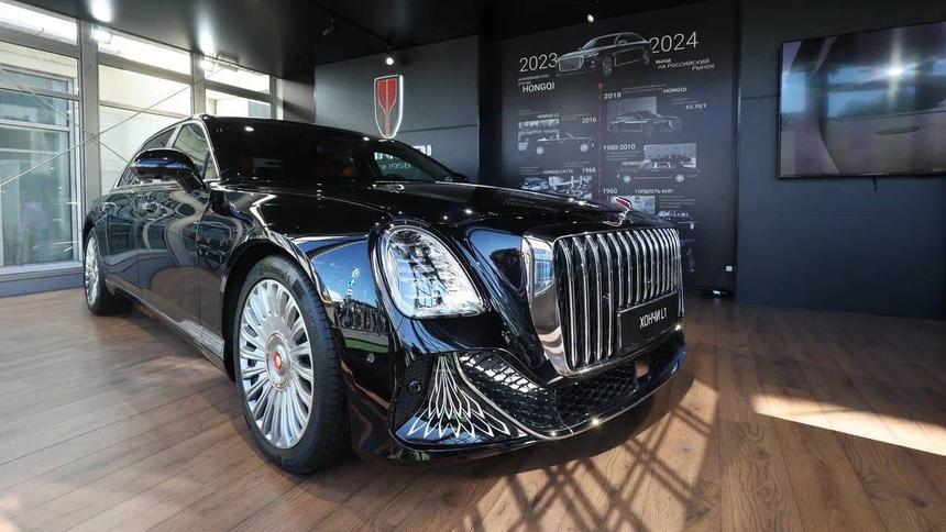 Вместо Mercedes S-класса: в Россию привезли роскошный китайский седан
