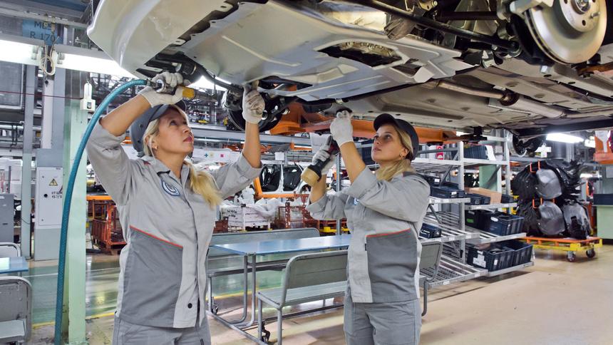 АвтоВАЗ раскрыл, почему Lada стали менее российскими