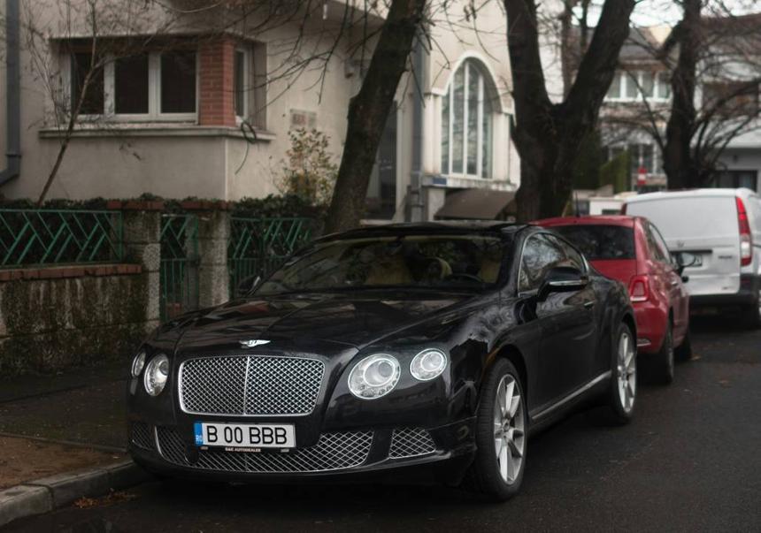 Россияне продолжают активно скупать люксовые автомобили с пробегом