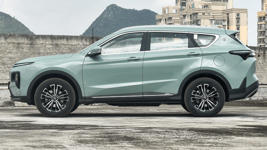 В Китае начинаются продажи гибридного Jetour L7