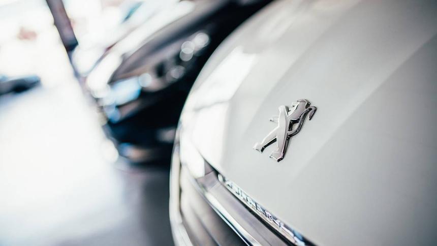 Объявлены сроки премьеры в России новой модели Peugeot