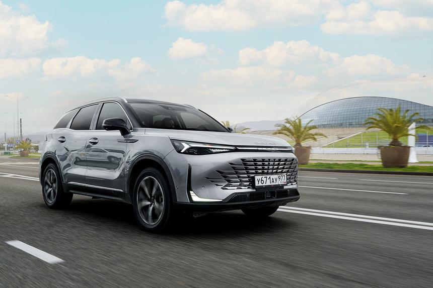 «Пекинец»: тест кроссовера BAIC X75