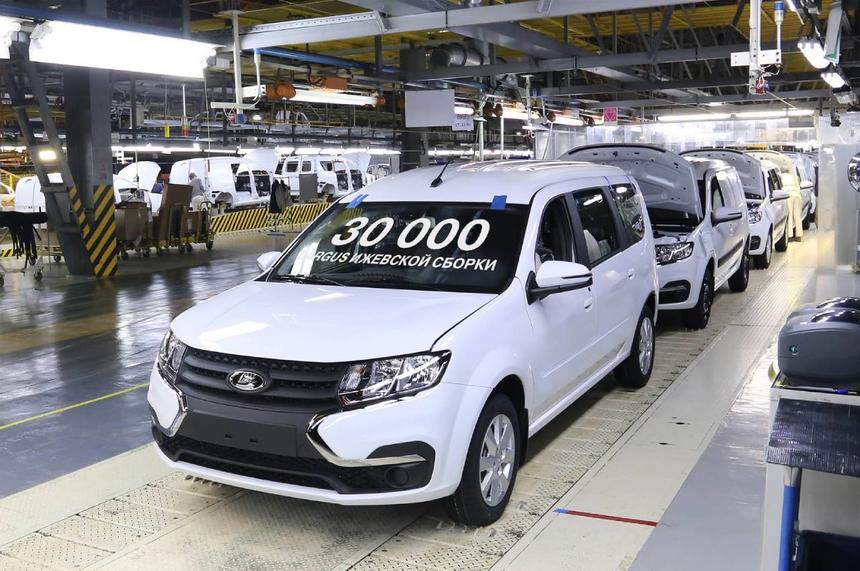 Эксперт: новые версии увеличат продажи Lada Largus