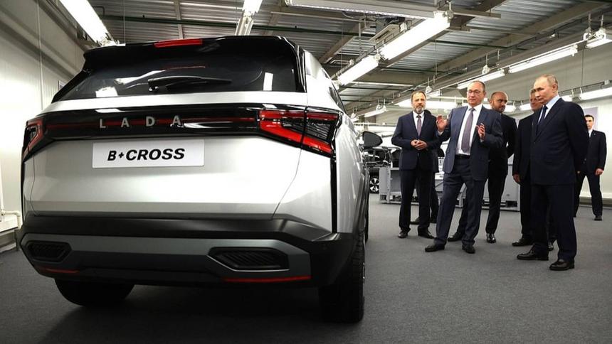 Каким получился первый кроссовер Lada: первые официальные фотографии