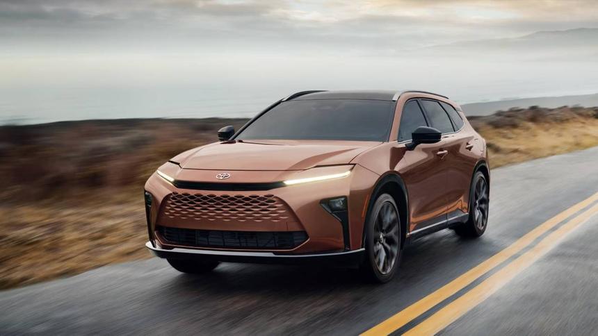 Toyota Crown Signia 2025