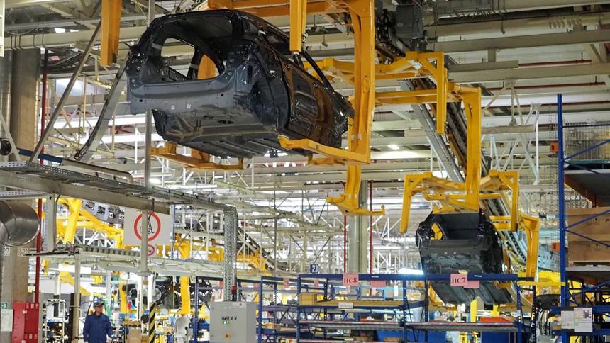 Выпуск автомобилей в России в 2024 вырос на 39%