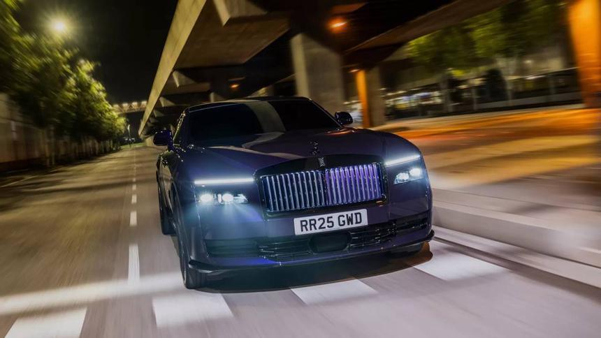 Black Badge Spectre стал самым мощным в истории Rolls-Royce