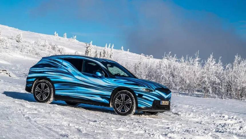 Новый электрический Mercedes-Benz GLC прошёл испытания морозами