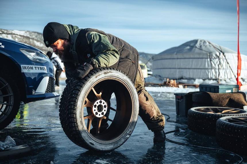 «Дни скорости Ikon Tyres на льду Байкала»: какие рекорды удалось поставить