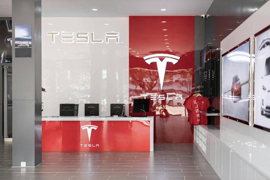 Эксперты не уверены в финансовой состоятельности компании Tesla