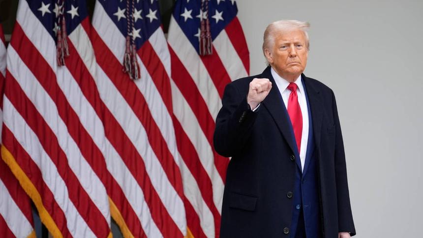 Торговые войны: Трамп пригрозил ввести пошлину 104% для машин из КНР