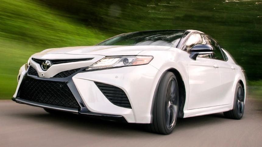 Феномен Camry: что сделало заурядный седан Toyota живой легендой
