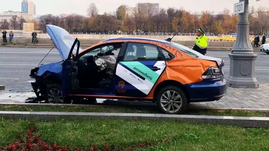 Страховые компании начали торговать битыми автомобилями