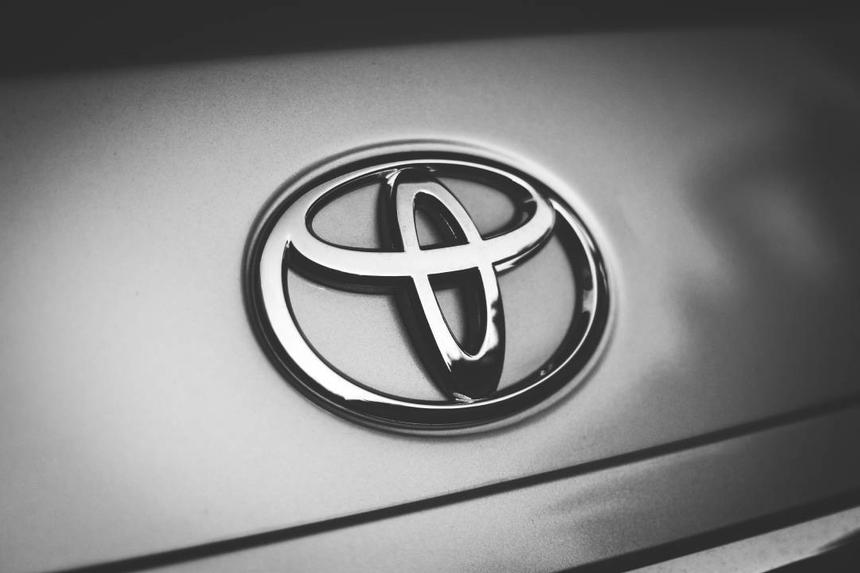 Toyota почти утроила прибыль в России