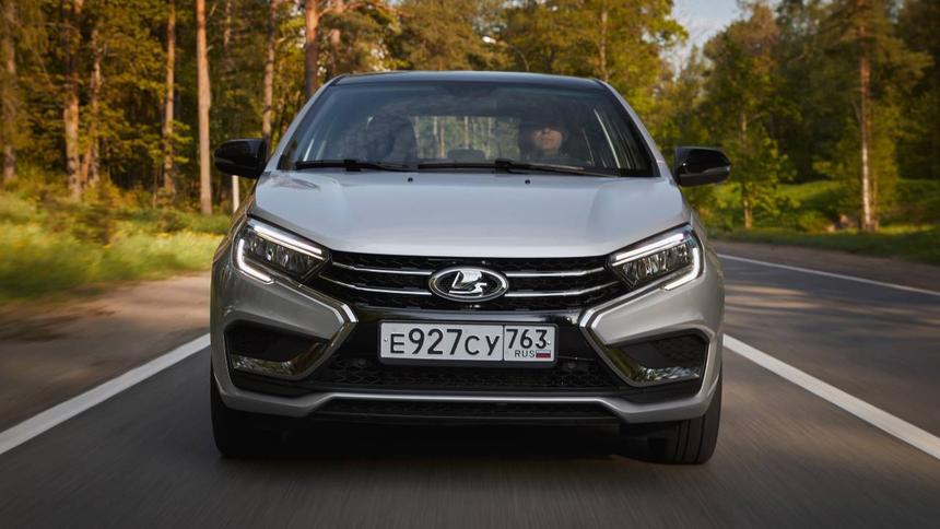 АвтоВАЗ увидел основания для повышения цен на Lada